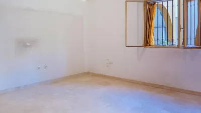 Apartment in Ronda de Triana-Patrocinio-Turruñuelo photo 3