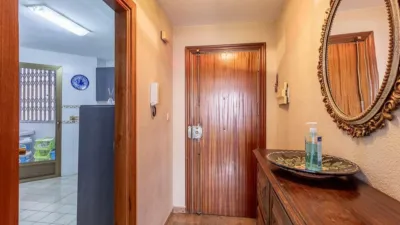 Apartment on Calle Obispo Hurtado photo 21