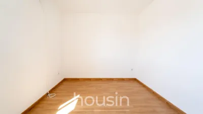 Apartment on Avenida de la Ciudad Jardín photo 17