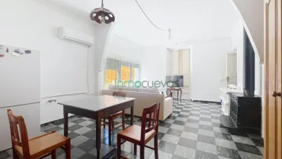 Terraced House in Centre photo 28