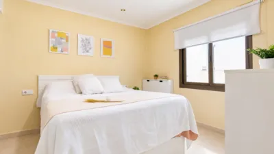 Flat on Calle Fernando Sastre photo 10