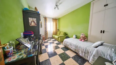 Flat on Calle de Ramón y Cajal photo 9