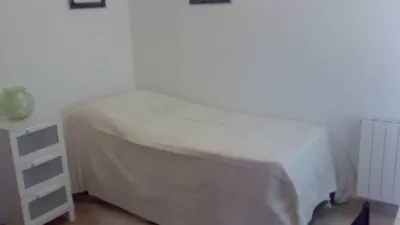 Penthouse in Carrer Normes de Castello photo 5