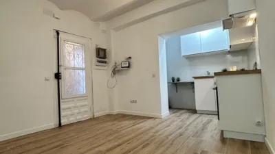 Apartment on Carrer de Mühlberg photo 6