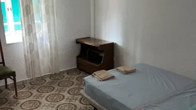 Apartment on Maestro Luis Torregrosa Street photo 5