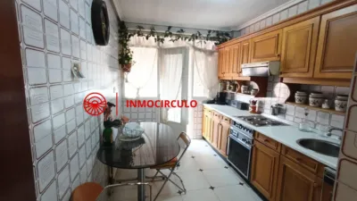 Apartment in Gamonal photo 6