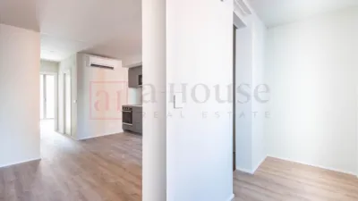 Apartment on Carrer del Consell de Cent photo 26