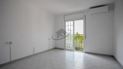 Apartment in Centre photo 14