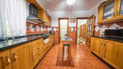 Flat on Calle de Ramón y Cajal photo 30