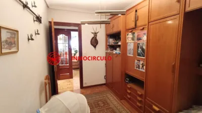 Apartment in Gamonal photo 12