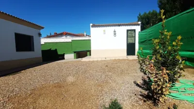 Chalet on Urbanizacion La Colinas Street photo 16