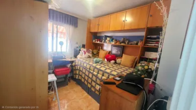 Top floor flat on Calle San Pascual photo 10