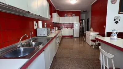 Chalet on Ramón Otero Pedrayo Street photo 9