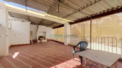Terraced House in Centre photo 30