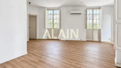 Apartment in Corts photo 3