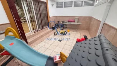 House in Oromana photo 3