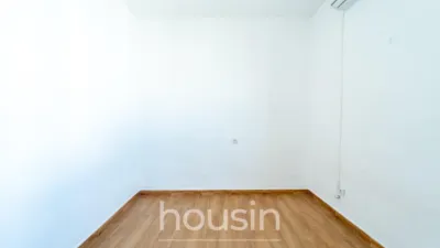 Apartment on Avenida de la Ciudad Jardín photo 11