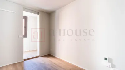 Apartment on Carrer del Consell de Cent photo 29