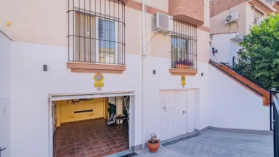 Terraced house in Airport Zone photo 3