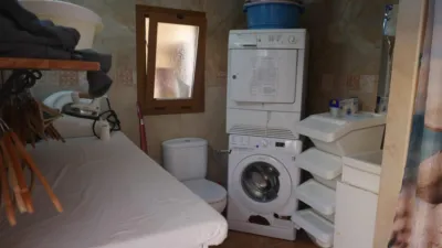 Chalet on Carrer Ronda del Nord photo 31