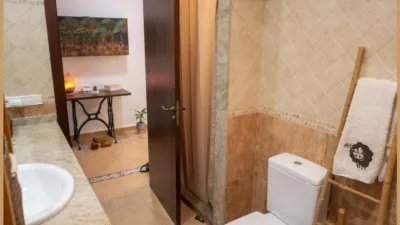 Chalet on Carrer Ronda del Nord photo 4