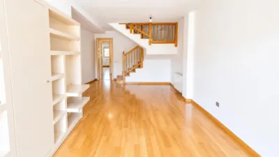 Duplex in Centre photo 6