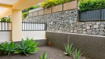 Townhouse for sale in El Galeon photo 11