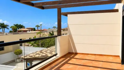 Townhouse for sale in El Galeon photo 4