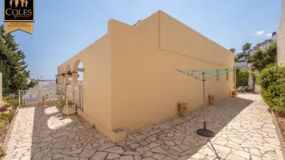 Chalet on Calle de la Juventud photo 8