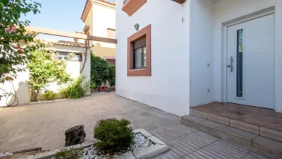 Semi-detached house on Jose Maria Olazabal Street photo 5