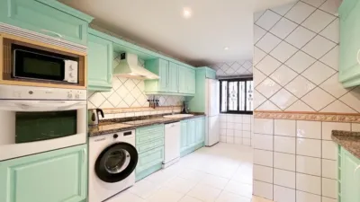 Townhouse for sale in El Galeon photo 19