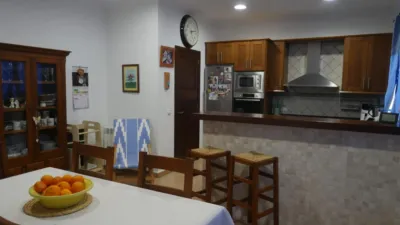 Chalet on Carrer Ronda del Nord photo 26