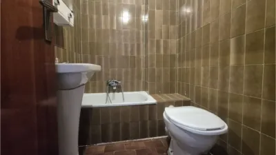Apartment in Sector 8 photo 9
