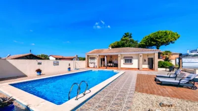 Chalet in Las Lagunas - Campano photo 42