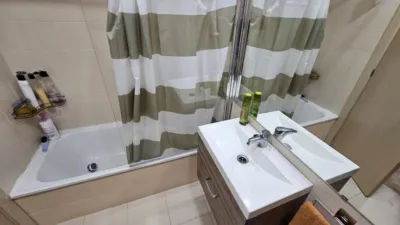 Apartment in Universidad - Las Huelgas photo 23