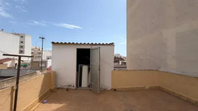 Apartment on Calle Hermanos Bazán photo 33