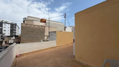 Apartment on Calle Hermanos Bazán photo 36