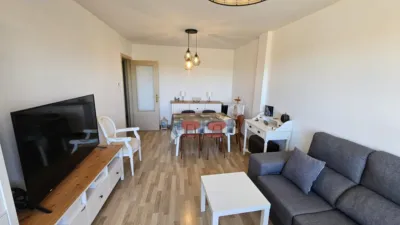 Apartment in Universidad - Las Huelgas photo 4