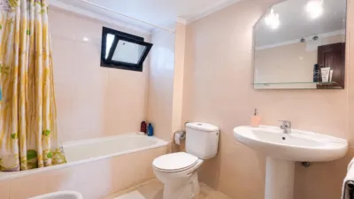 Townhouse for sale in El Galeon photo 26