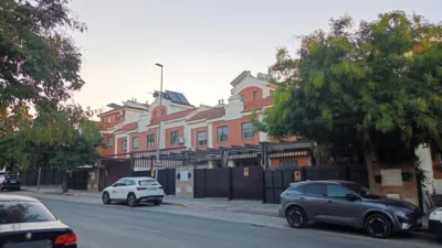Terraced house on Calle de Miguel Hernández photo 5