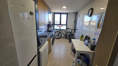 Apartment in Universidad - Las Huelgas photo 17