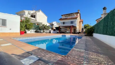 House in Oasis Park - La Franquesa photo 3