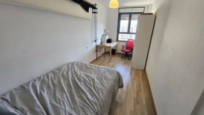 Apartment in Universidad - Las Huelgas photo 26