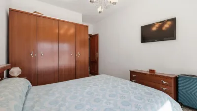 Apartment in Nou Benicalap photo 12