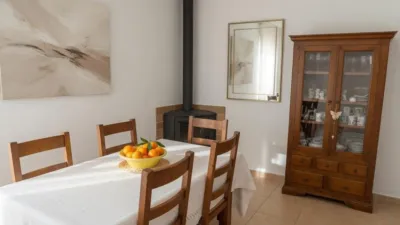 Chalet on Carrer Ronda del Nord photo 6