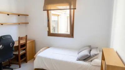 Chalet on Carrer Ronda del Nord photo 13
