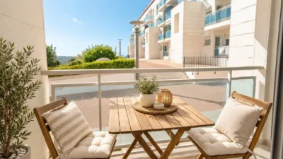 Apartment on Nou D'Octubre Street photo 6