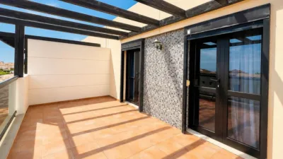 Townhouse for sale in El Galeon photo 5