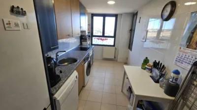 Apartment in Universidad - Las Huelgas photo 15
