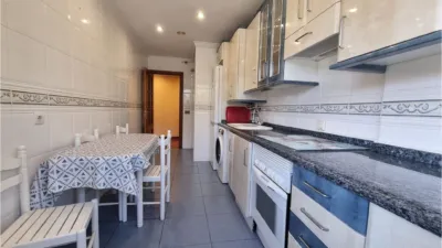Apartment in the Avenida de Madrid Area photo 8